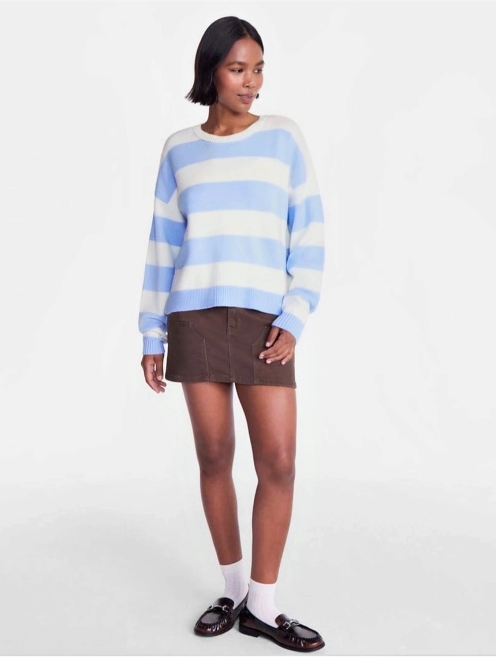 No Boundaries NWT Women’s Striped Crewneck Sweater in Blue & White Like New